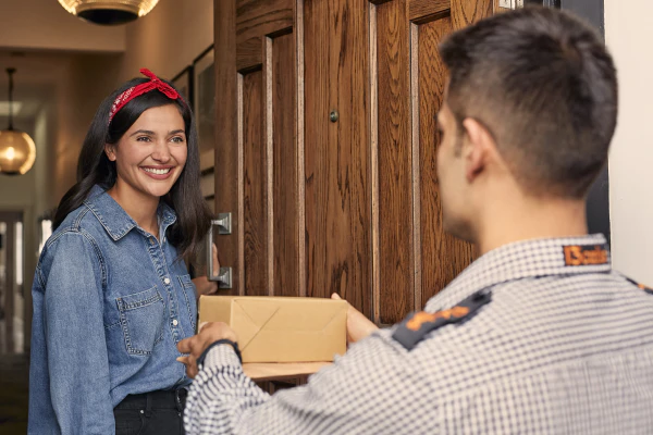 13cabs driver delivering parcel